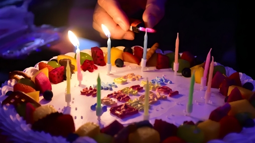 共悅生辰 I 百裕集團舉辦2024年第二季度員工生日會(huì )